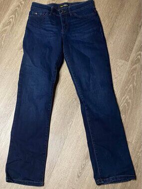 Lee Flex Motion Women’s Size 8 Dark Wash Mid Rise Straight Leg Jeans Regular Fit